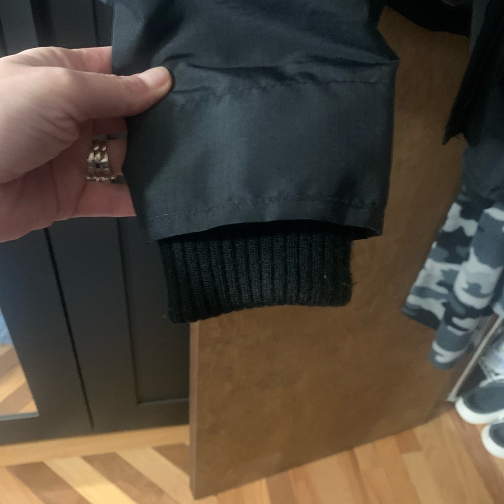 Hollister Black All-Weather Raincoat READ - DISCLOSED FLAWS with photos - Picture 11 of 14